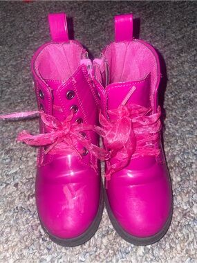 Girls' Bright Pink Lace-Up Ankle Boots